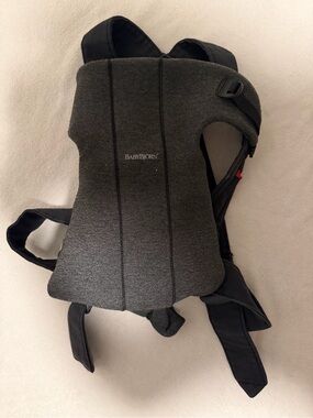 BabyBjörn in Dark Gray